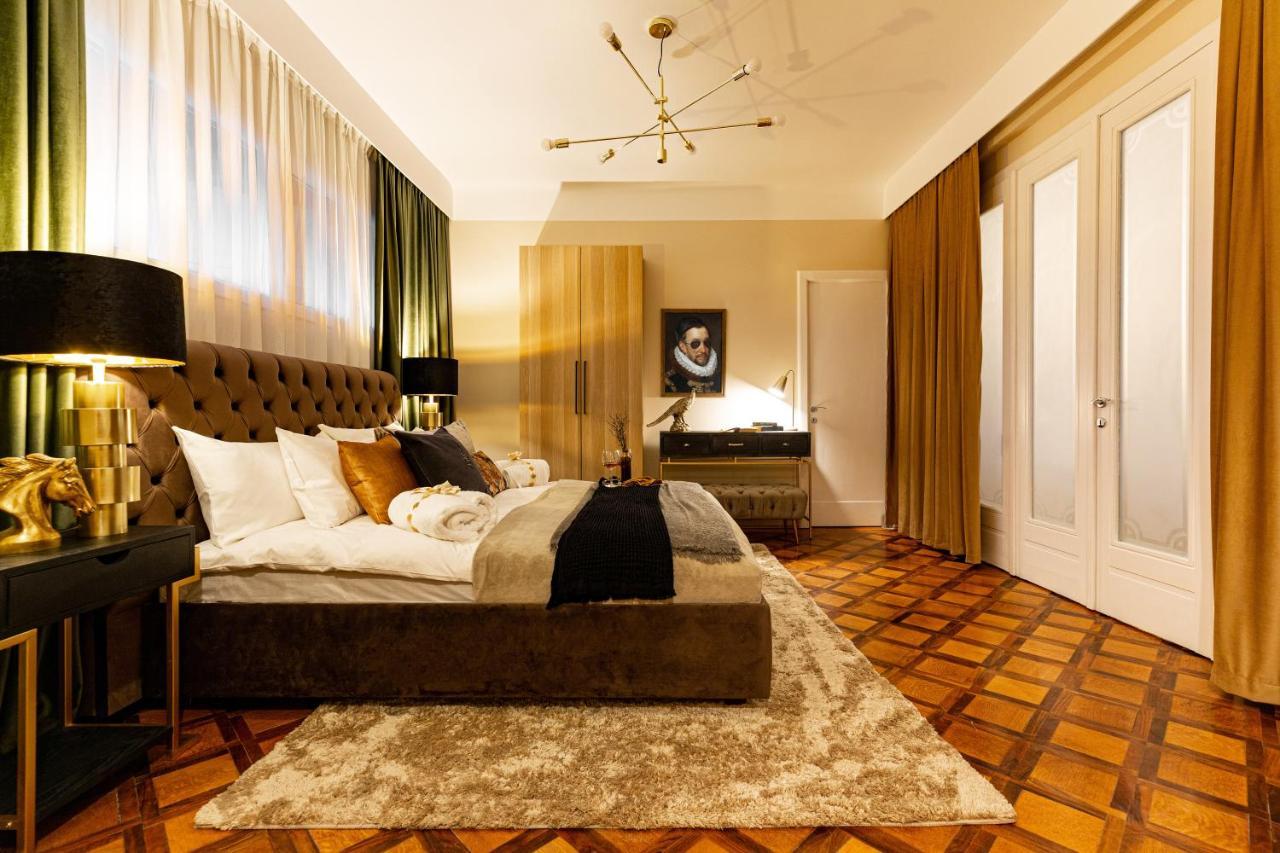 Apartamento Qult - The Renaissance Affair Bucarest Exterior foto