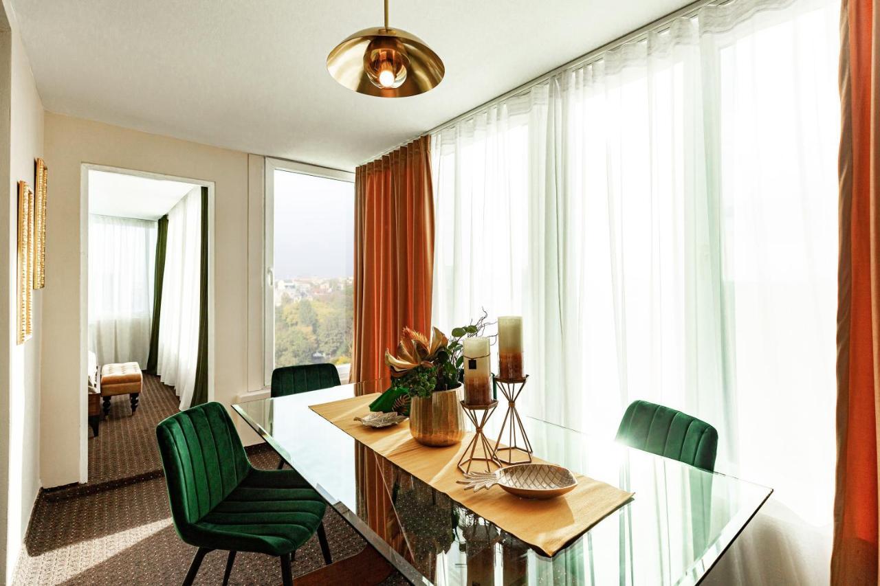 Apartamento Qult - The Renaissance Affair Bucarest Exterior foto